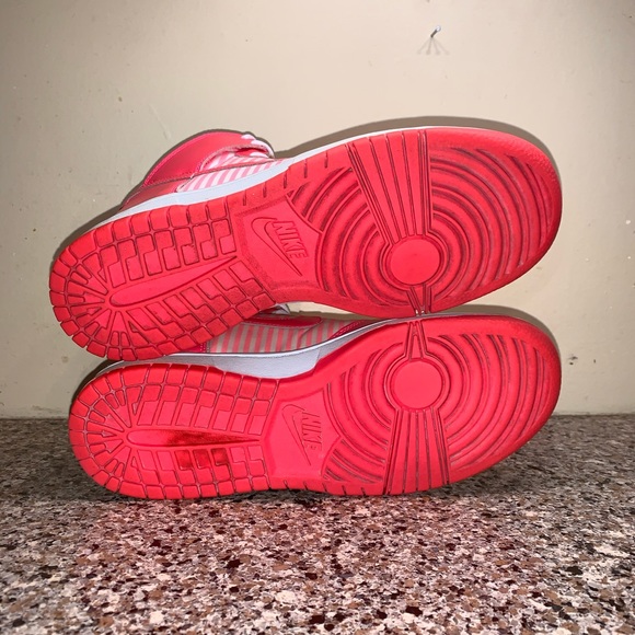 Too small for my girlfriend - Picture 3 of 5